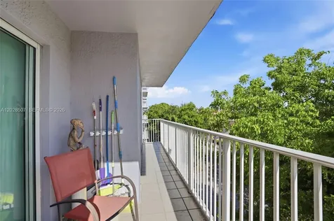2475 NW 16th Street Road Miami FL 33125