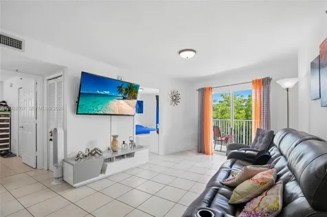 2475 NW 16th Street Road Miami FL 33125