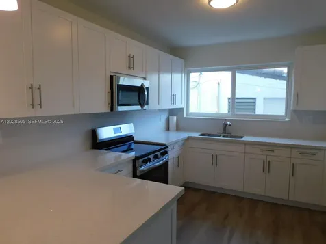 3333 SW 89th Avenue Miami FL 33165
