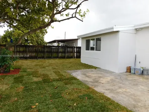 3333 SW 89th Avenue Miami FL 33165