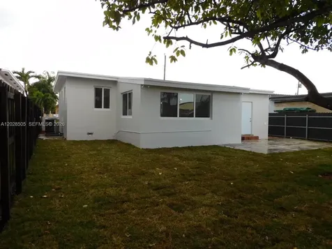3333 SW 89th Avenue Miami FL 33165