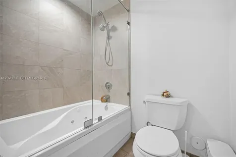7728 Collins Avenue Miami Beach FL 33141