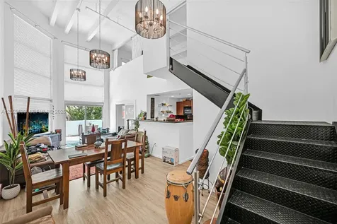 7728 Collins Avenue Miami Beach FL 33141