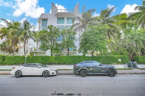 7728 Collins Avenue Miami Beach FL 33141