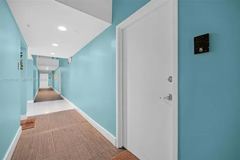7728 Collins Avenue Miami Beach FL 33141