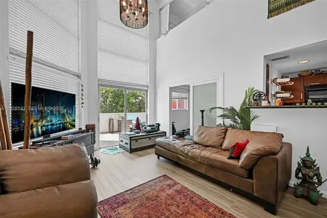 7728 Collins Avenue Miami Beach FL 33141