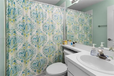 11468 NW 50th Terrace Doral FL 33178