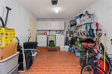 11468 NW 50th Terrace Doral FL 33178