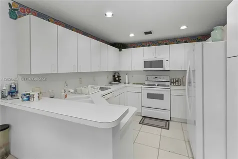11468 NW 50th Terrace Doral FL 33178