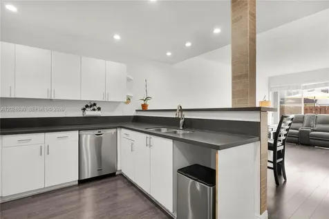 9581 SW 3rd Street Pembroke Pines FL 33025