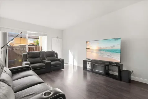 9581 SW 3rd Street Pembroke Pines FL 33025