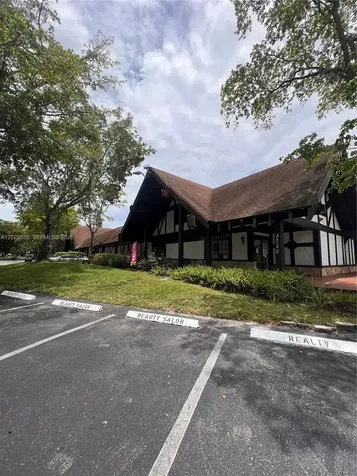 3760 Inverrary Drive Lauderhill FL 33319