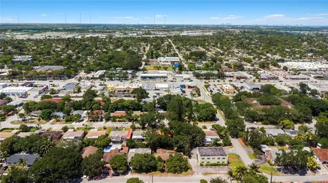 370 NE 165th Street Miami FL 33162