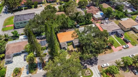 370 NE 165th Street Miami FL 33162