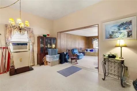370 NE 165th Street Miami FL 33162