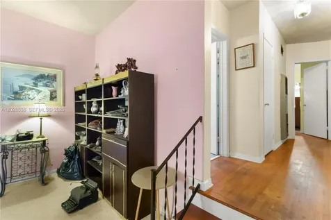 370 NE 165th Street Miami FL 33162