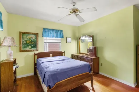 370 NE 165th Street Miami FL 33162