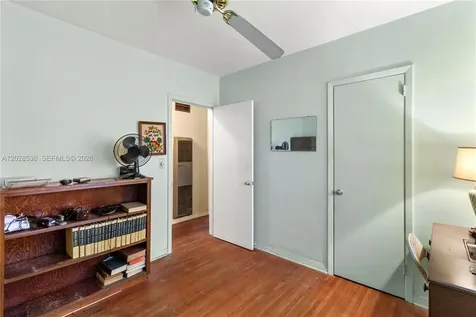 370 NE 165th Street Miami FL 33162