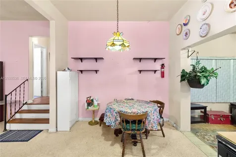 370 NE 165th Street Miami FL 33162