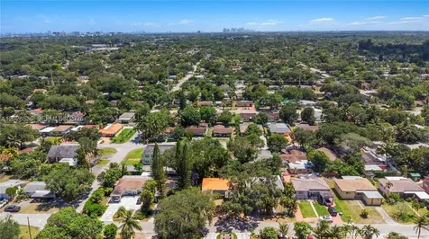 370 NE 165th Street Miami FL 33162