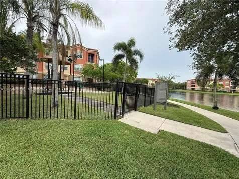 4704 SW 160th Avenue Miramar FL 33027
