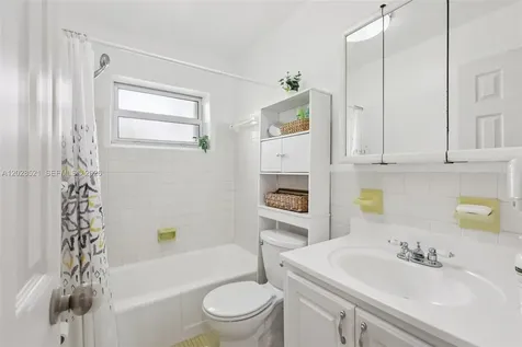 22 SE 3rd Terrace Dania Beach FL 33004