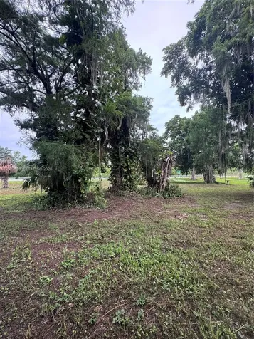 19121 SW Conners Highway Port Mayaca FL 33438