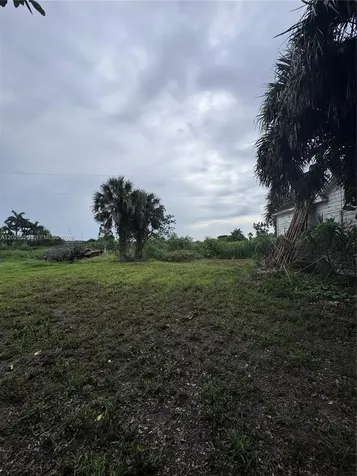 19121 SW Conners Highway Port Mayaca FL 33438