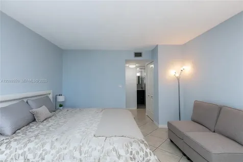 2401 S Ocean Drive Hollywood FL 33019