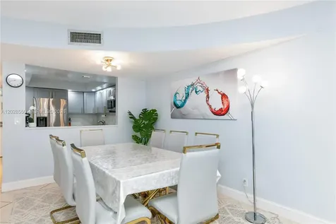 2401 S Ocean Drive Hollywood FL 33019