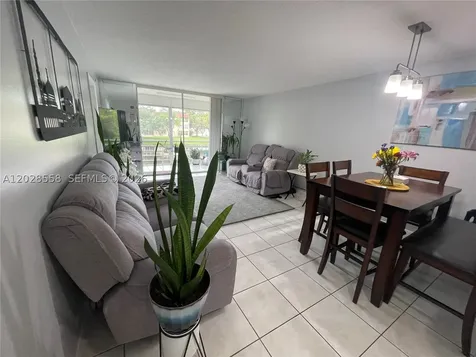 9281 Sunrise Lakes Boulevard Sunrise FL 33322
