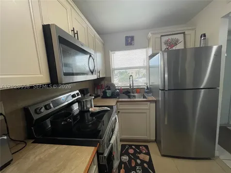 9281 Sunrise Lakes Boulevard Sunrise FL 33322