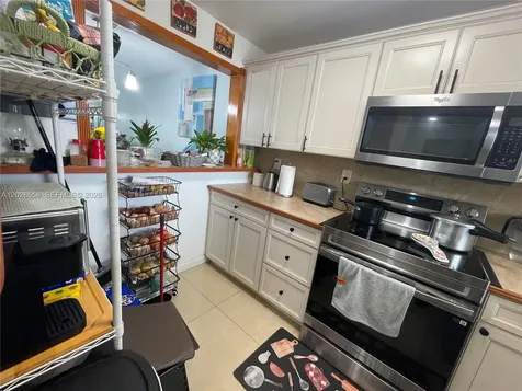9281 Sunrise Lakes Boulevard Sunrise FL 33322