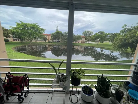 9281 Sunrise Lakes Boulevard Sunrise FL 33322