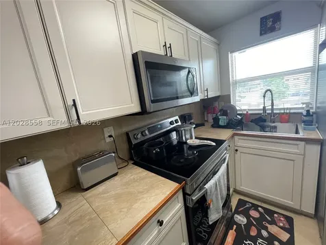 9281 Sunrise Lakes Boulevard Sunrise FL 33322