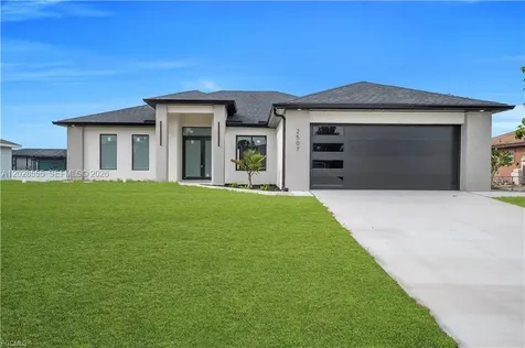 2507 39th Street SW Lehigh Acres FL 33976
