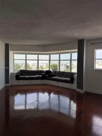 1881 Washington Avenue Miami Beach FL 33139