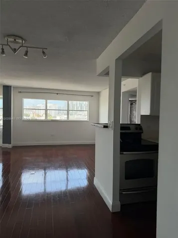 1881 Washington Avenue Miami Beach FL 33139