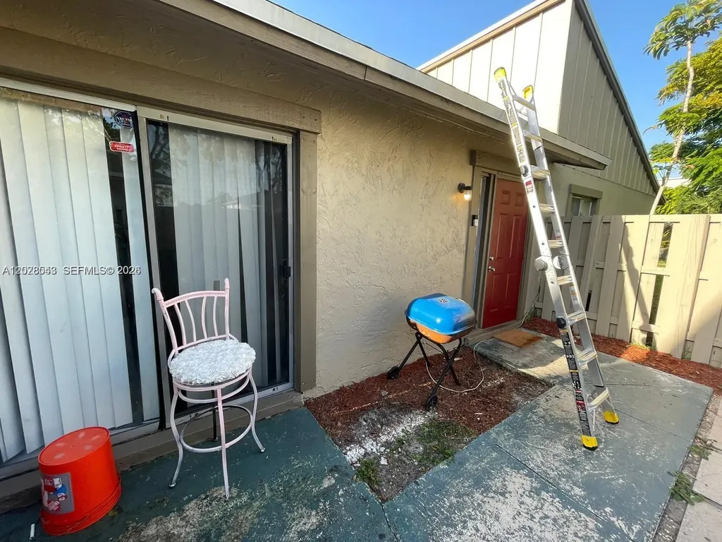 5813 NW 21st Street Lauderhill FL 33313