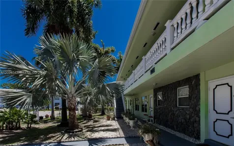 1060 NE 78th St Road Miami FL 33138