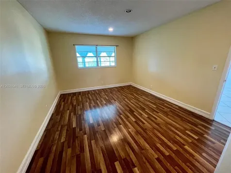 5021 W Oakland Park Boulevard Lauderdale Lakes FL 33313