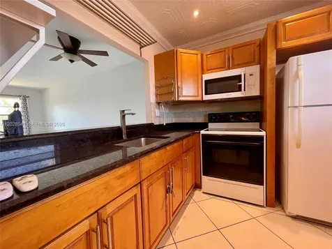 5021 W Oakland Park Boulevard Lauderdale Lakes FL 33313
