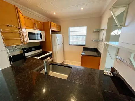 5021 W Oakland Park Boulevard Lauderdale Lakes FL 33313