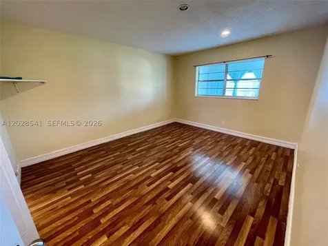 5021 W Oakland Park Boulevard Lauderdale Lakes FL 33313