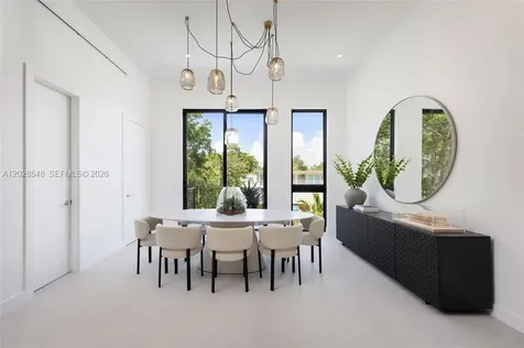 92 SW 28th Road Miami FL 33129