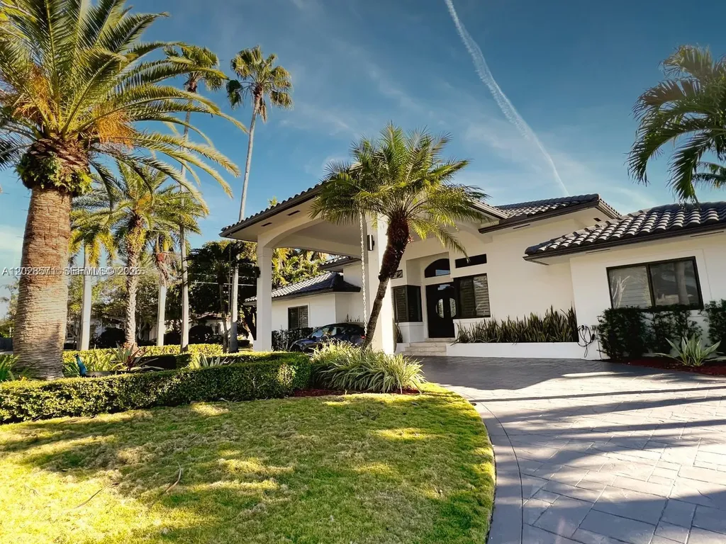 17615 SW 80th Palmetto Bay FL 33157