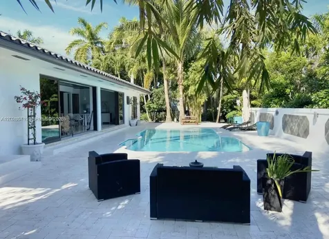 17615 SW 80th Palmetto Bay FL 33157