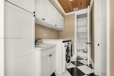 1233 Alegriano Avenue Coral Gables FL 33146