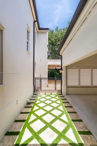 1233 Alegriano Avenue Coral Gables FL 33146