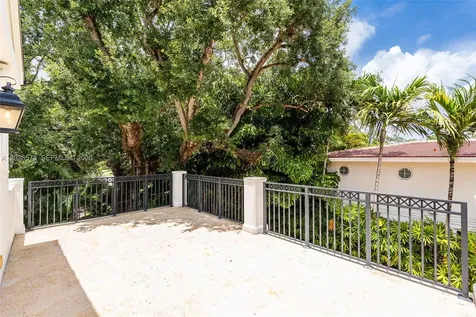 1233 Alegriano Avenue Coral Gables FL 33146
